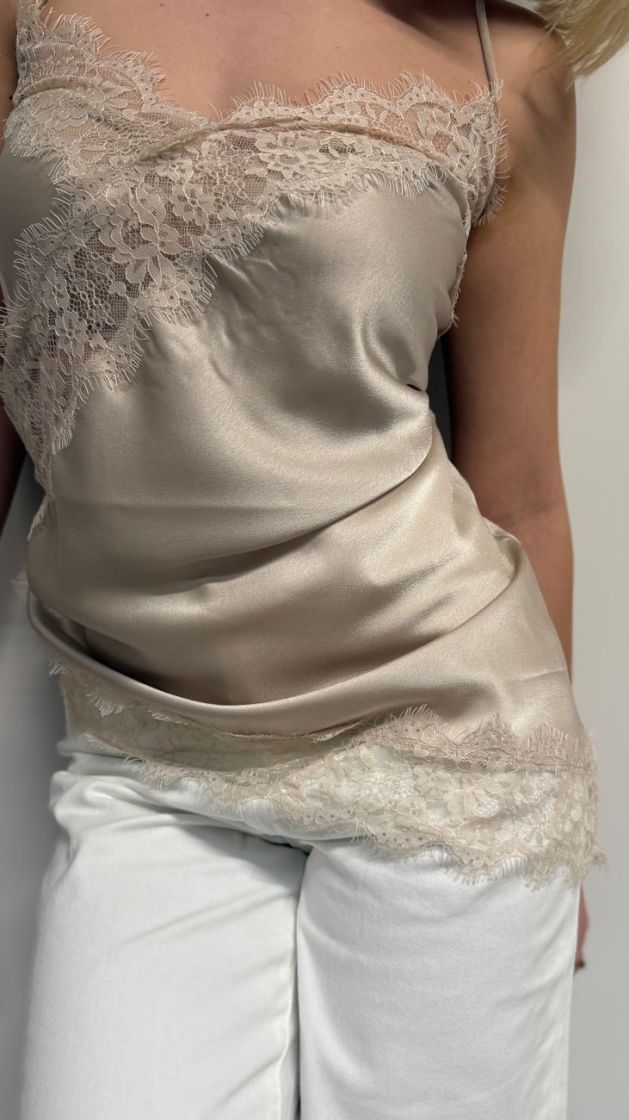 7805 beige