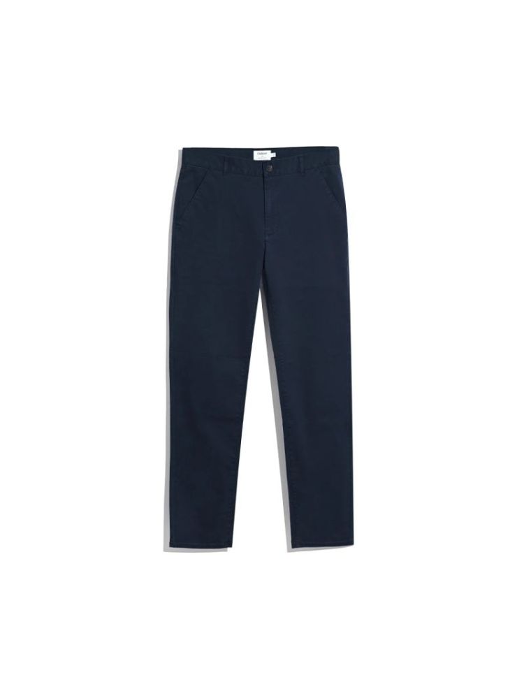 F4BFE052 true navy 412