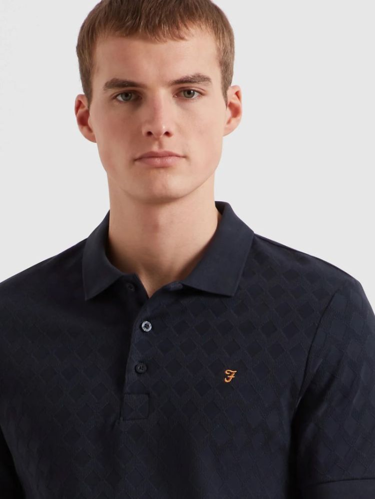 F4KSG009 true navy 412
