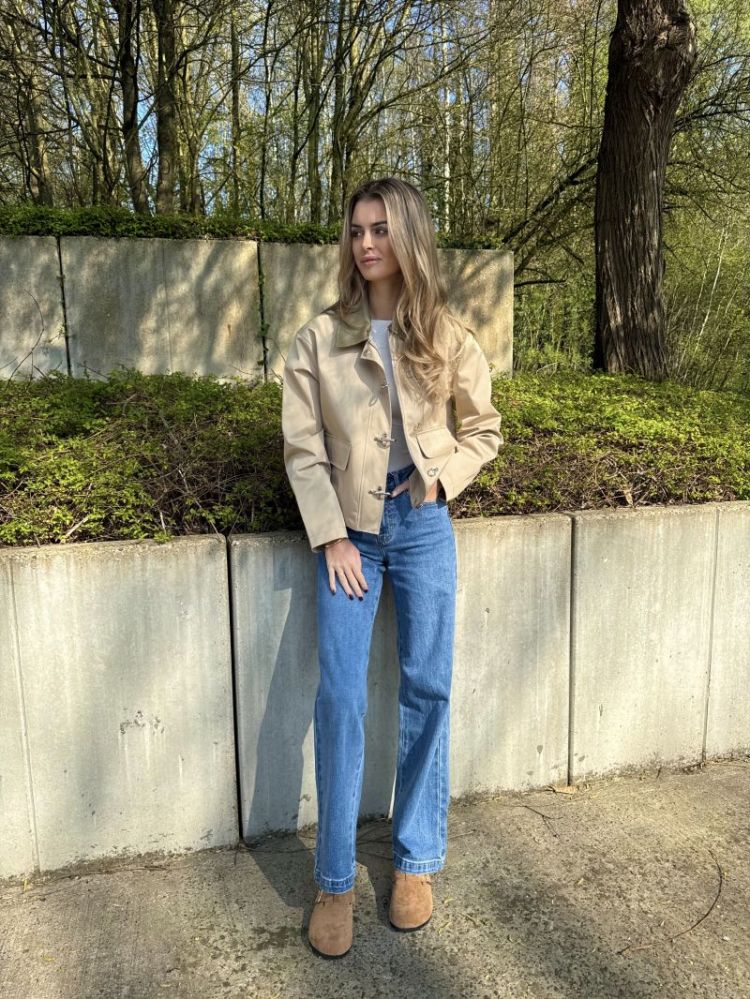 5244 Mevina beige