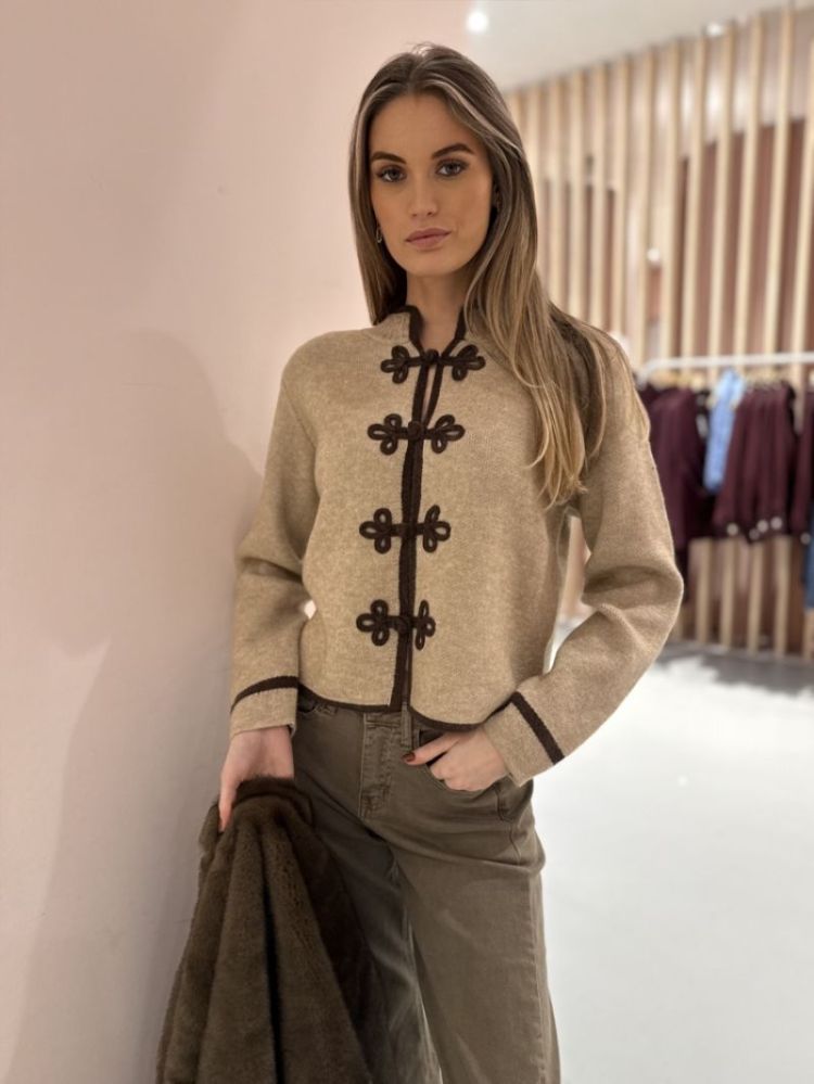 JP8659 taupe